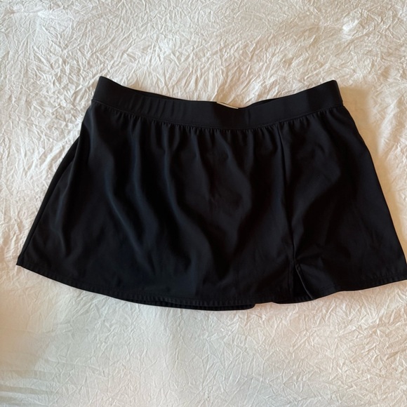 Black Women's Swim Shorts - Picture 1 of 7